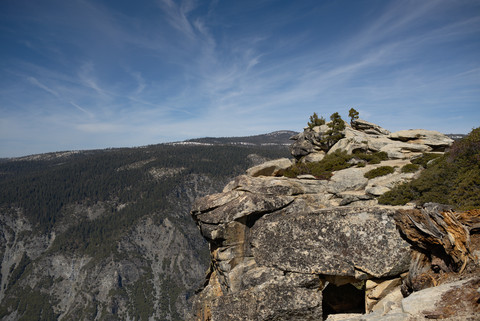 Yosemite - Yosemite Falls and Dewey Point - March 2014