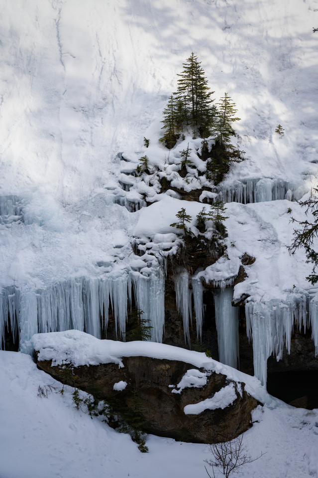 Johnston Canyon - Icicles III