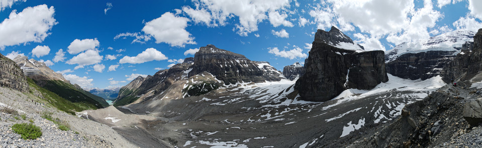 Lake Louise - Plain of Six Glaciers Panorama