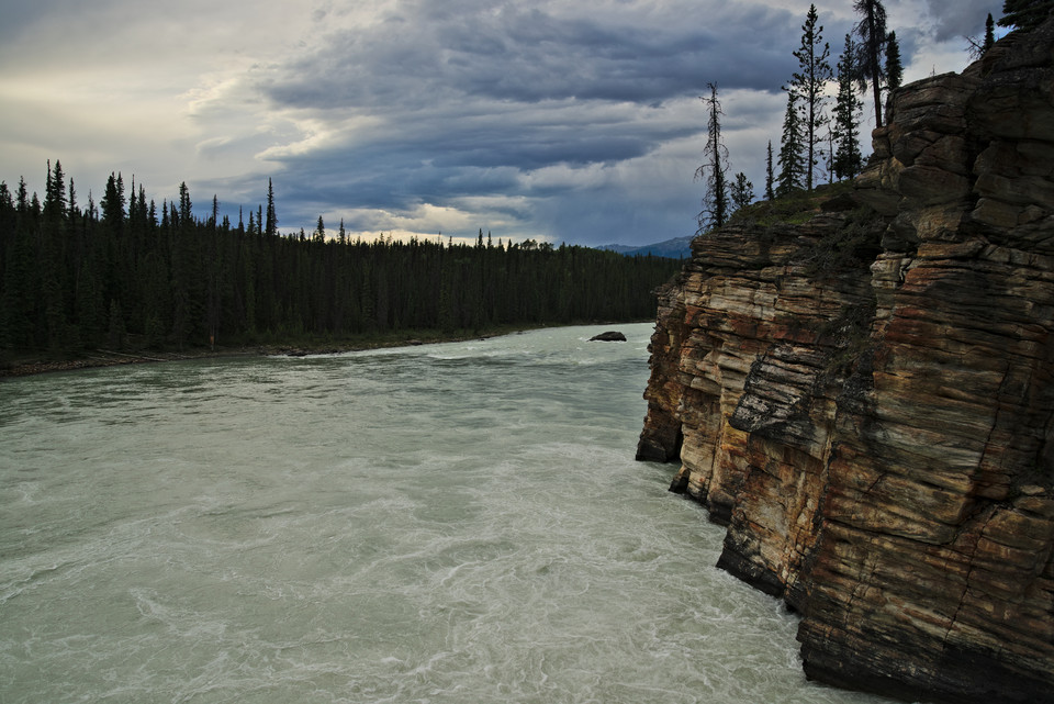 Athabasca Falls - Cliffside