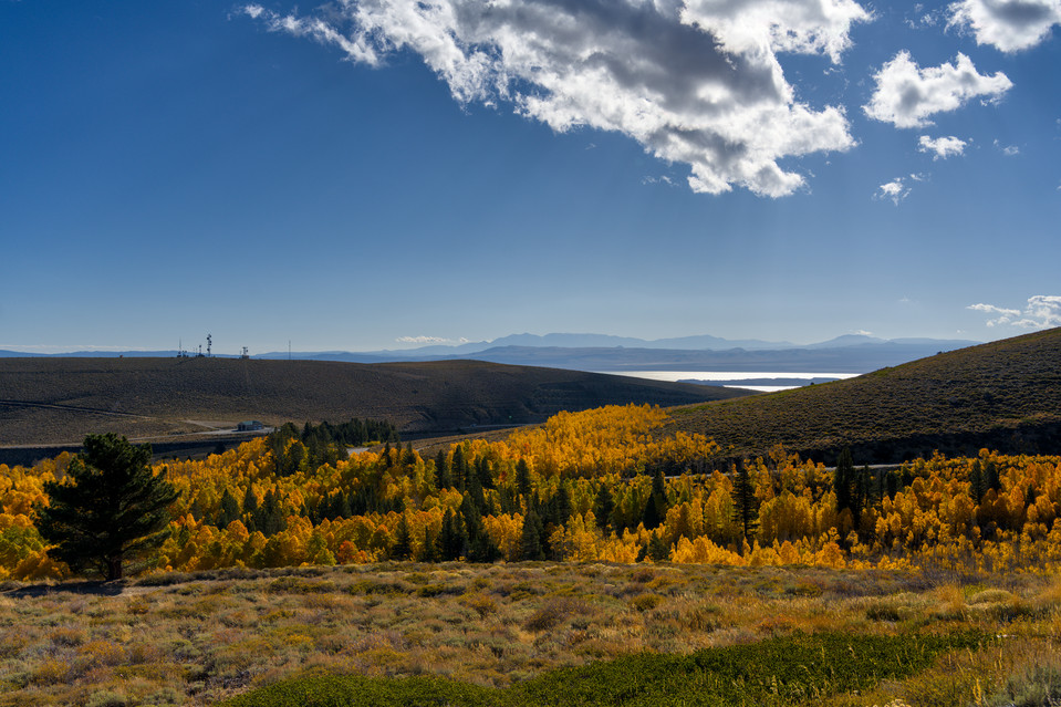 Virginia Lakes - Towards Mono Lake