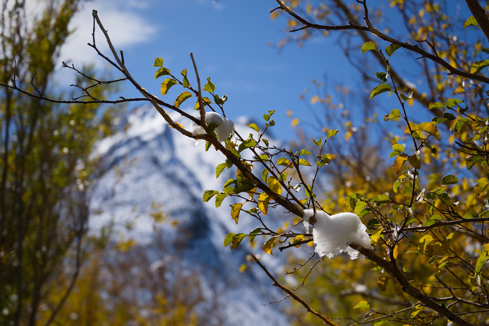 Convict Lake   Melting Snow thumb