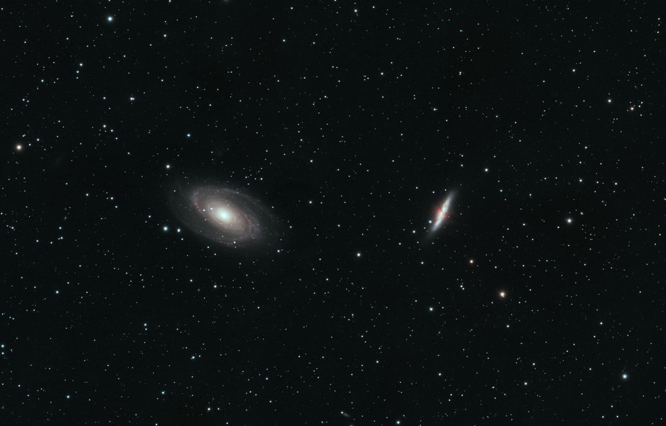 M 81 and M 82 thumb