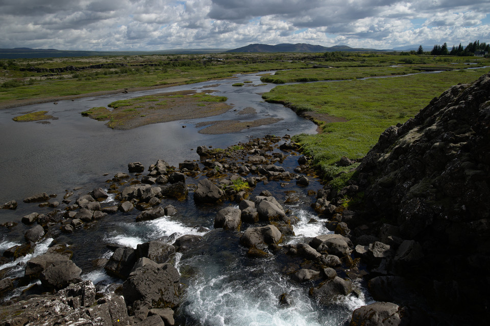 Þingvellir - Mountain and Rapids