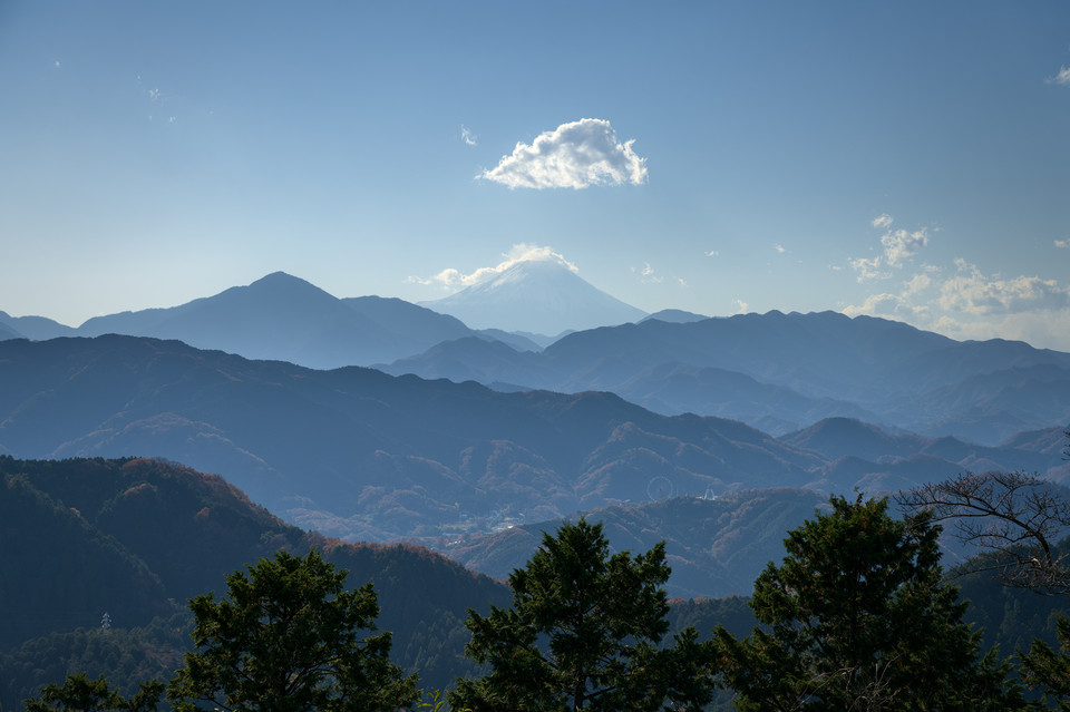 Takaosan - Mount Fuji Vista