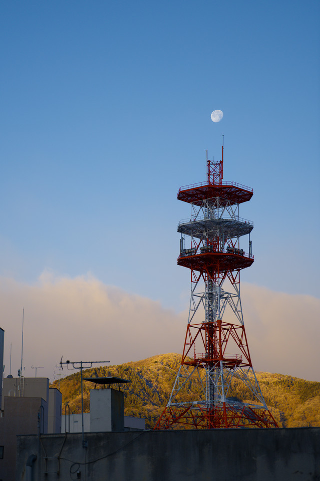Nagano - Moon and Tower