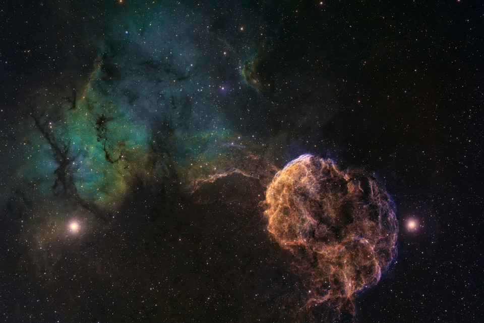 IC 443   Jellyfish Nebula in Narrowband thumb