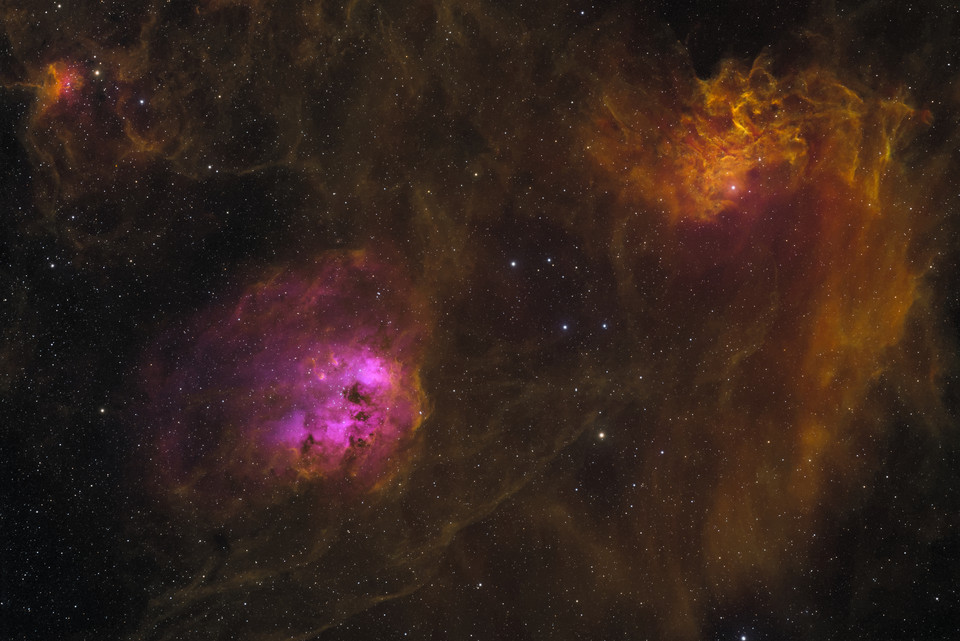 IC 405   Flaming Star Nebula in Narrowband thumb