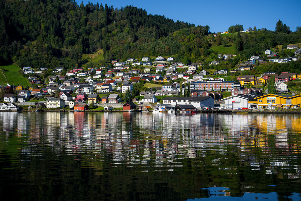 Norheimsund - Reflections