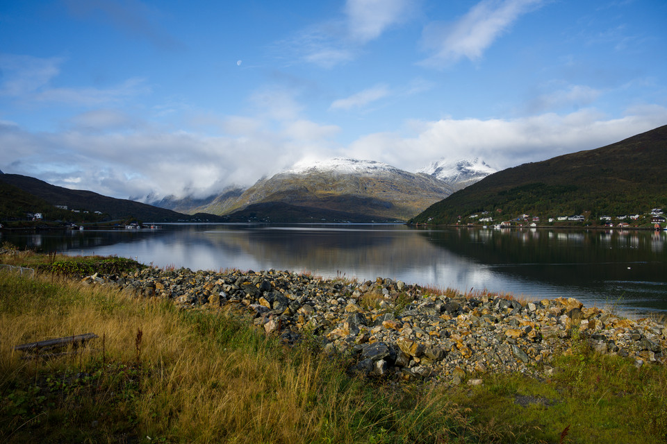 Kaldfjorden - The Moon and Snow