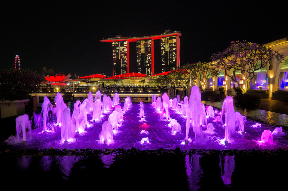 Marina Bay - Illuminated Fountain