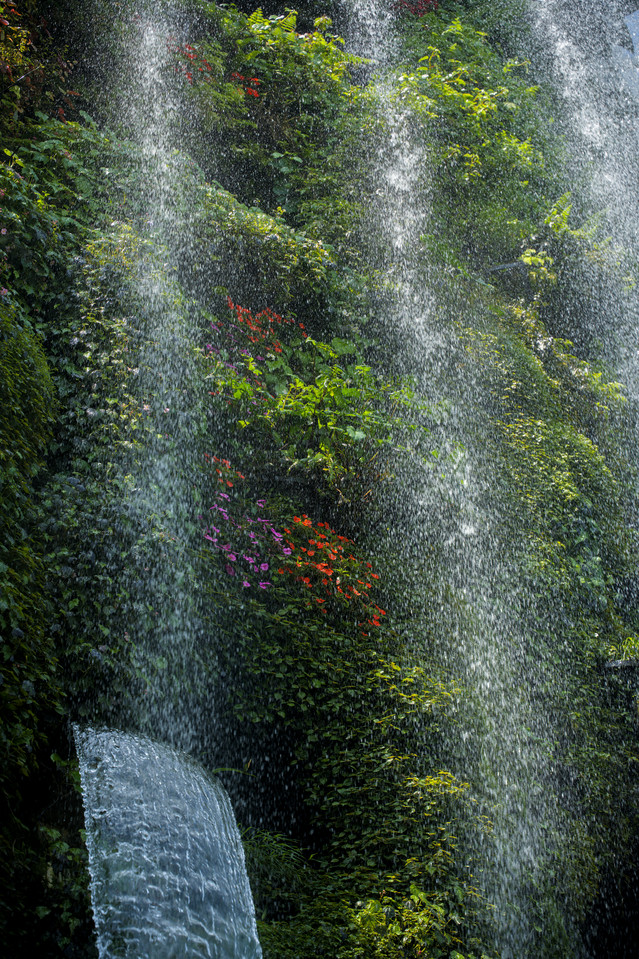 Cloud Dome - Waterfall