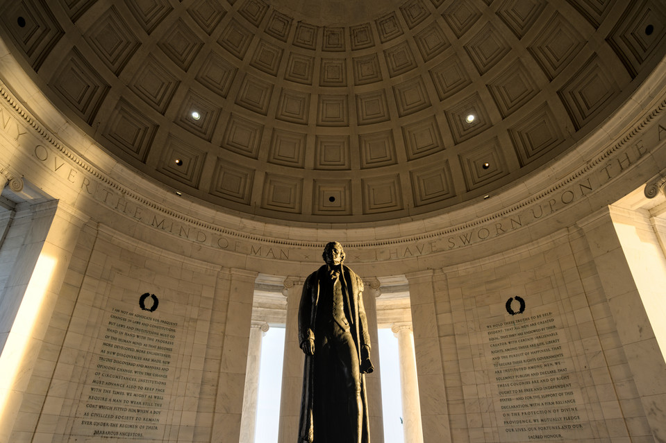 Jefferson Memorial - Statue