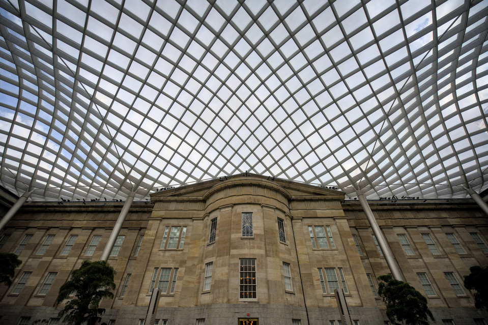Smithsonian American Art Museum - Kogod Courtyard